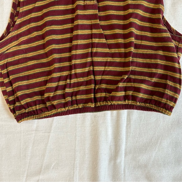 âď¸3/$15âď¸F21 | Maroon & Yellow Striped Preppy Collared Crop Top size Medium - Picture 5 of 9